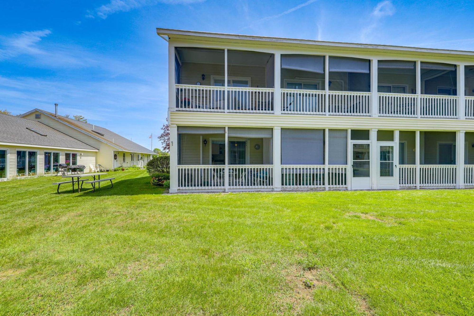 Quaint Condo In Wells With Community Indoor Pool! Extérieur photo